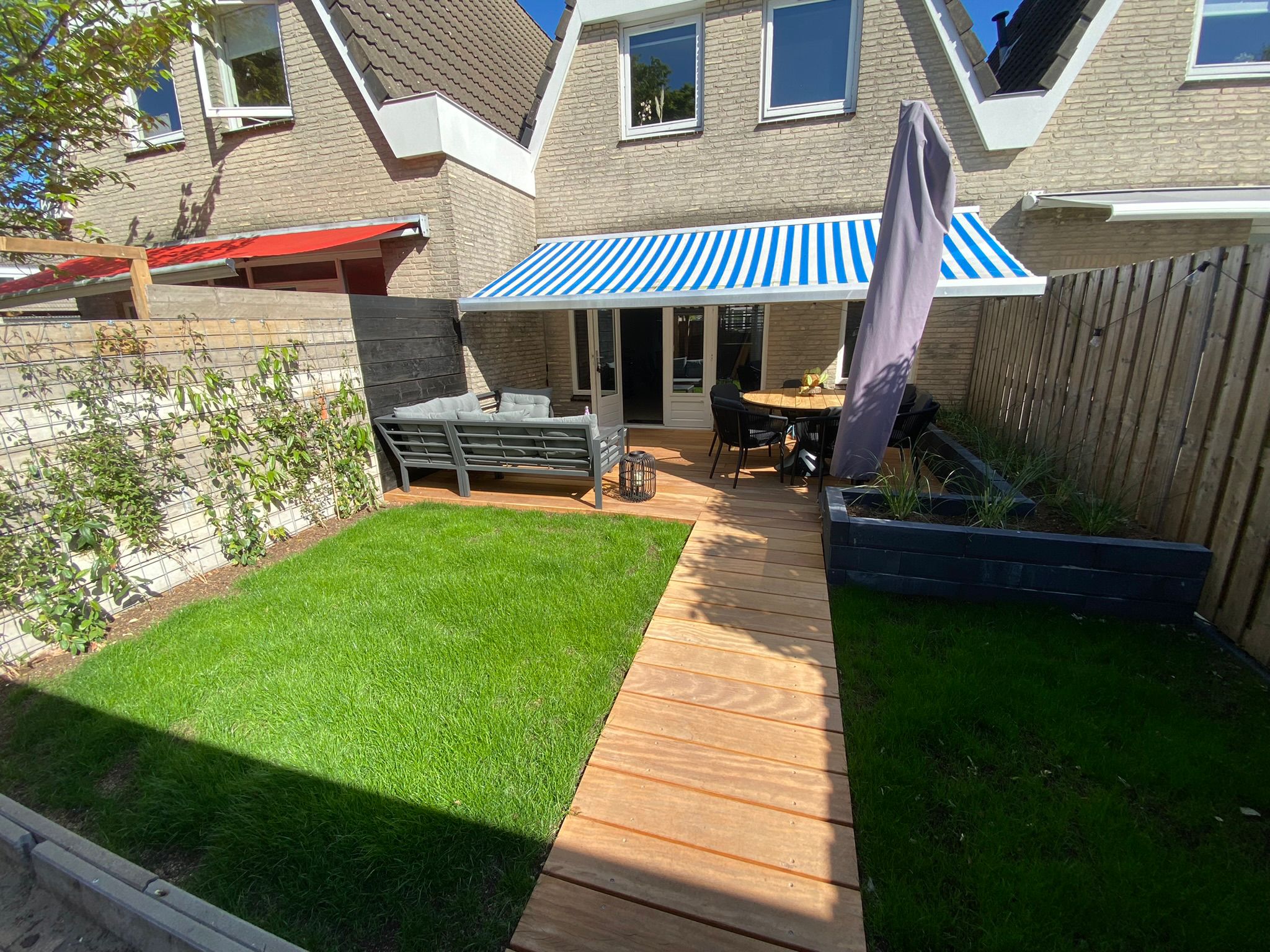 Vlonderplank Bilinga Hardhout KD Glad en Gegroefd FSC 25x145x3050mm