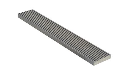 NaturinForm Randplanken Graphite Grey 1 zijde geribbeld/geborsteld 1 zijde glad 15x68x4000mm