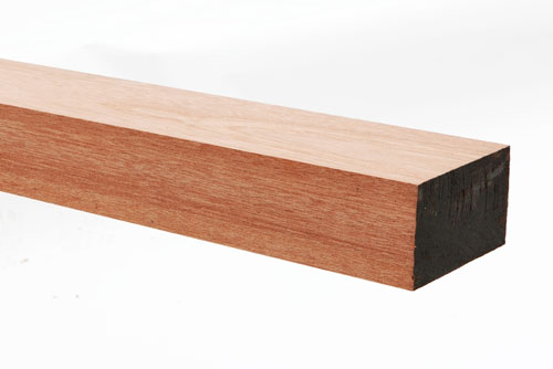 Kozijnhout Meranti B KD Gevlakt en Gestreken PEFC 75x125x3650mm